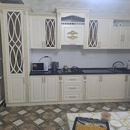 Elegant Escape Apartment III - Free Parking, Easy Access To City Center Братислава Екстер'єр фото