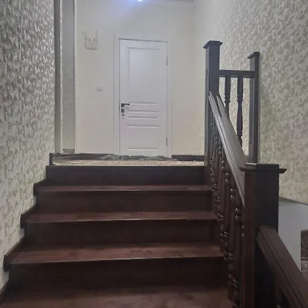 Elegant Escape Apartment III - Free Parking, Easy Access To City Center Братислава Екстер'єр фото