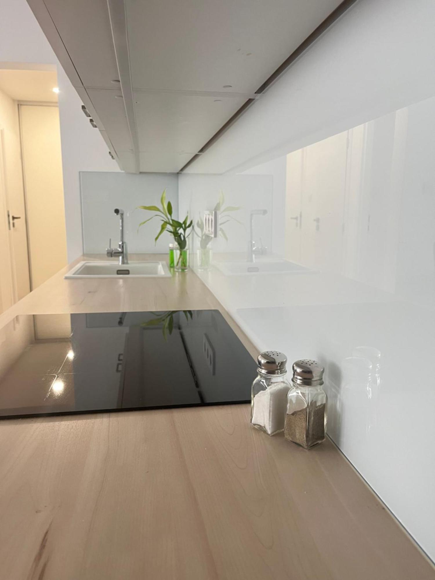 Elegant Escape Iii - Free Parking, Easy Access To Center *